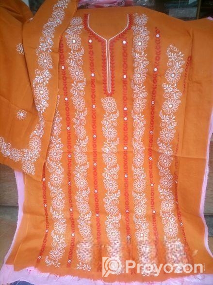 হাতের কাজের ছাপ দেওয়া জামা