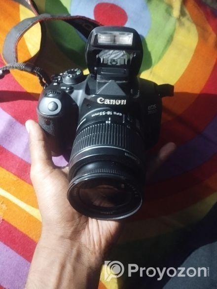 Canon 700 D