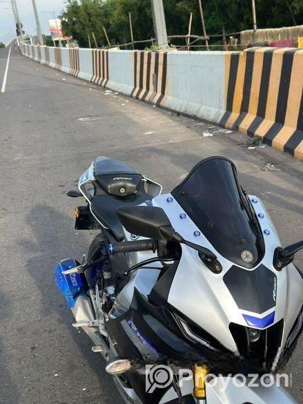 Yamaha R15 M 2022