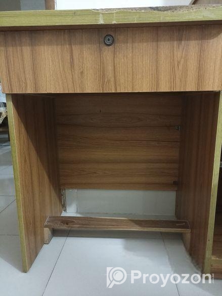 Otobi Reading Table