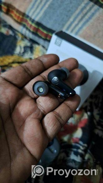 হেডফোন ১১ দিন ব্যবহার হয়েছে