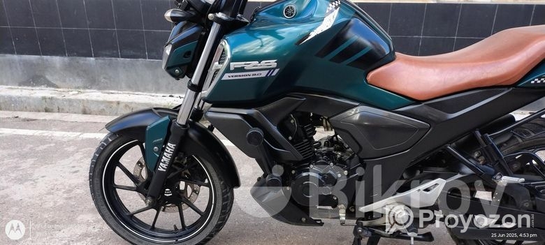 Yamaha FZS V3 চকচকে 2022