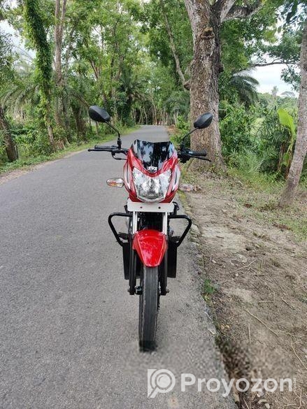 TVS Metro . 2023