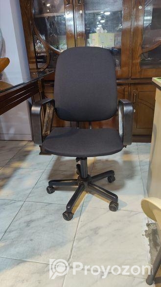 Revolbing Chair