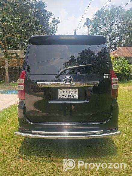 Toyota Noah 2009