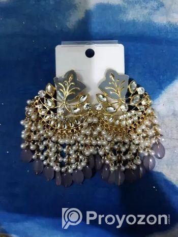 Earing sell Post