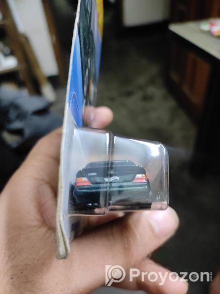 Hot wheels (Intact)