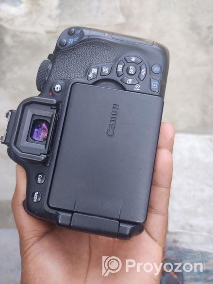 Canon 750D