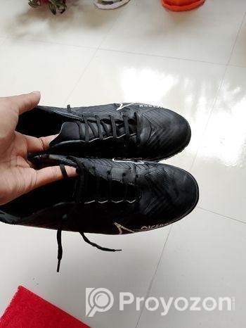 Indoor Boots