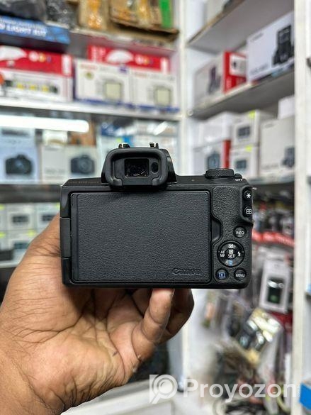 canon m50 mark ii with 15 45mm stm lens
