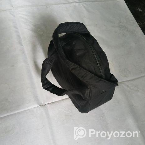 দুইটি শিশুদের নকশীকাঁথা ও একটি ব্যাগ,