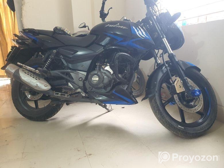 Bajaj Pulsar 150 . 2020