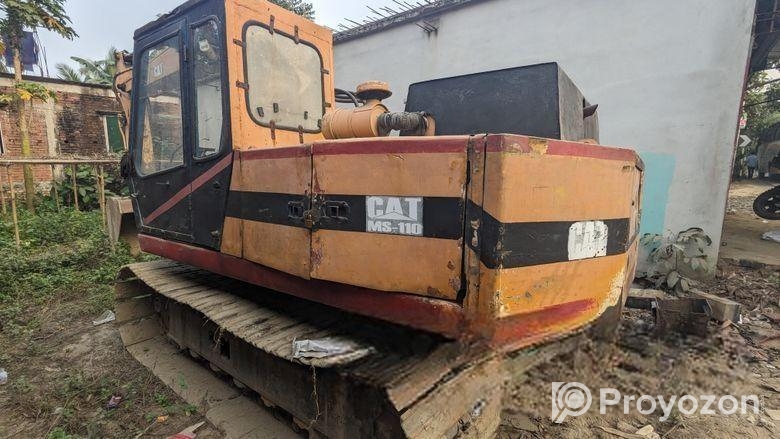 Mitshubishi cat 4.5 EXCAVETOR