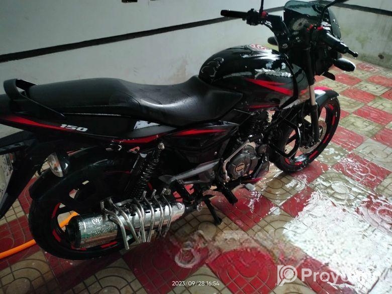 Bajaj Pulsar 150 2021