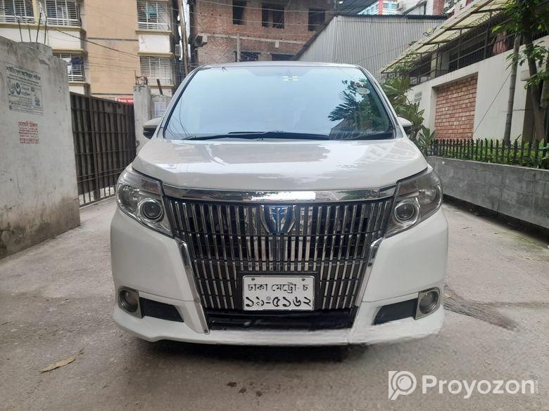 Toyota Noah Hybrid Esquire 2014