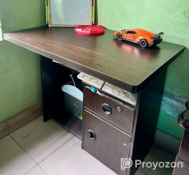Reading table