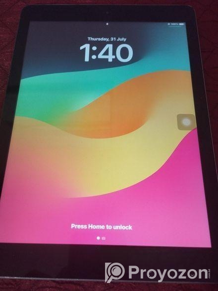Apple iPad 6 gen (Used)
