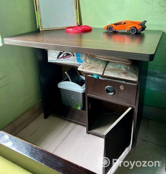 Reading table