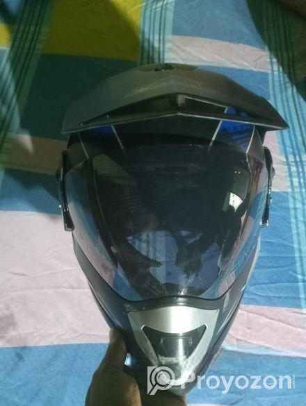 হেলমেট