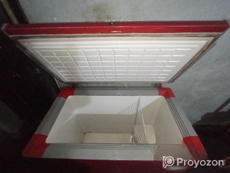 Walton Deep Fridge