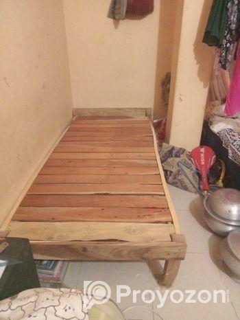 ছোট চৌকি খাট