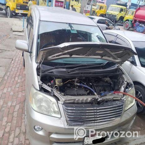 Toyota Noah x 2003