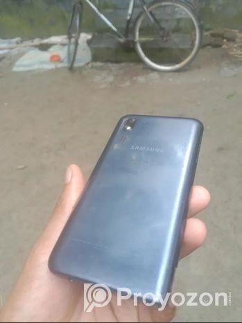 Samsung Galaxy A2 Core . (Used)