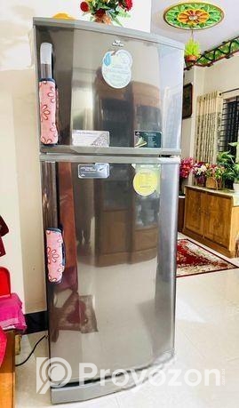 Walton fridge