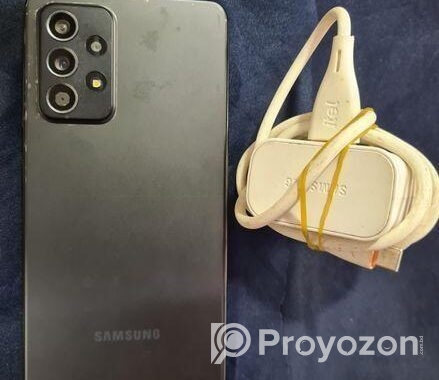 Samsung Galaxy A52 . (Used)