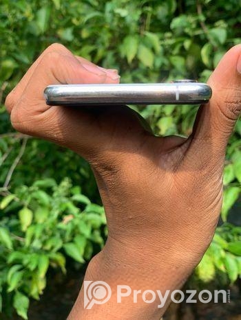 Apple iPhone XS (Used)