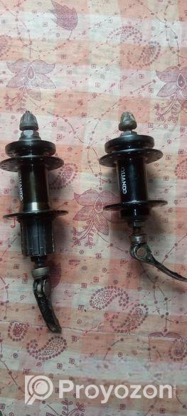 36 Hole Caset Hub