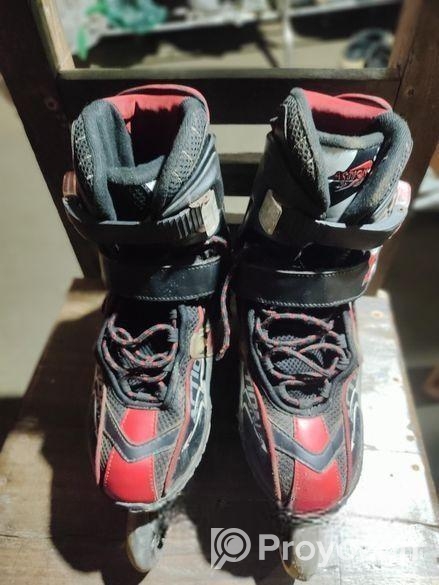 Skating shoes