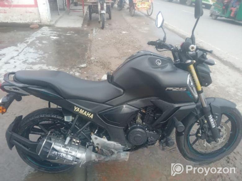 Yamaha FZS V3 . 2018