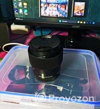 Sigma 56 Mm 1.4 Lens