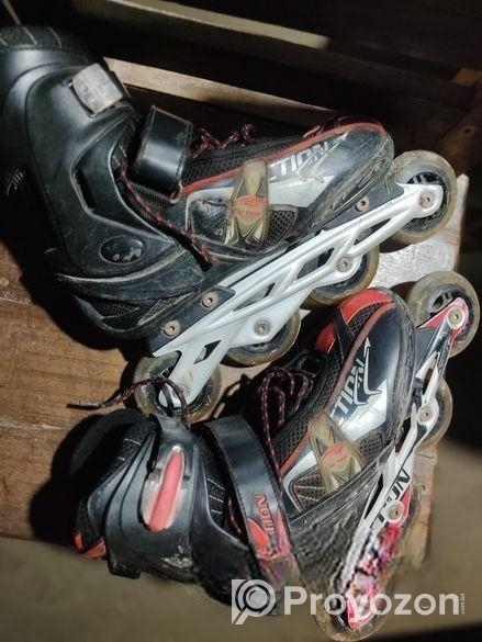 Skating shoes