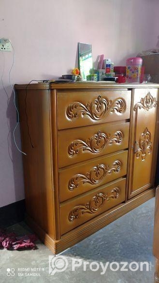 আকাশমণি কাঠের ওয়ারড্র