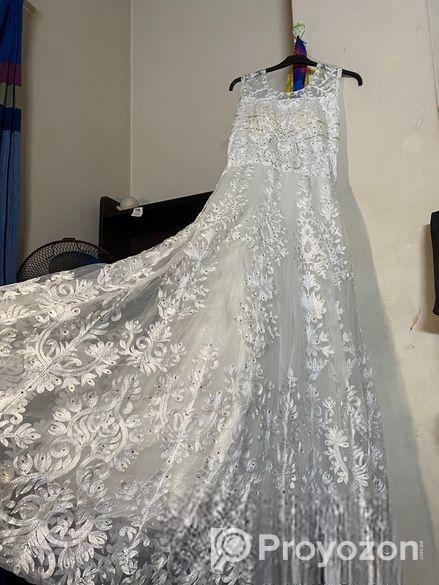 Embroidered Dress white