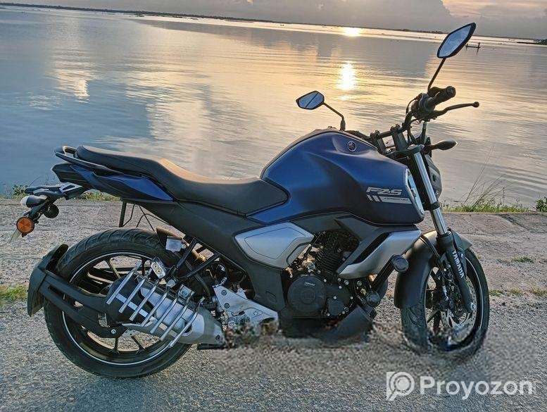 Yamaha FZS V3 . 2025