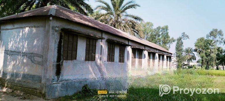 টঙ্গী মালেকের বাড়ি, মুন্সি মার্কেটের পাশে,