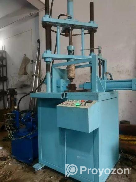 Plastic Injection Molding Machine