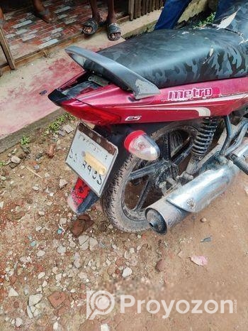TVS Metro 100 2017