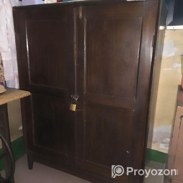 Almirah for sale