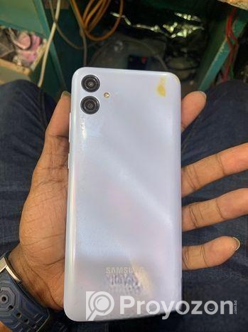 Samsung Galaxy A04e . (Used)