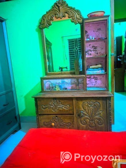 Dressing table