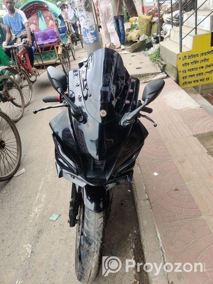 TVS Stryker 2018