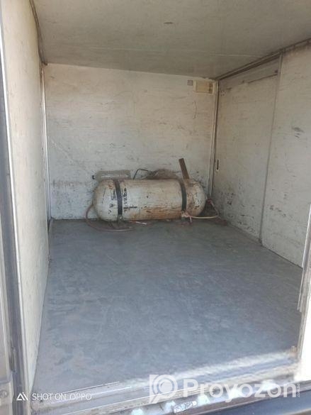 Mitsubishi Covered Van . 2009