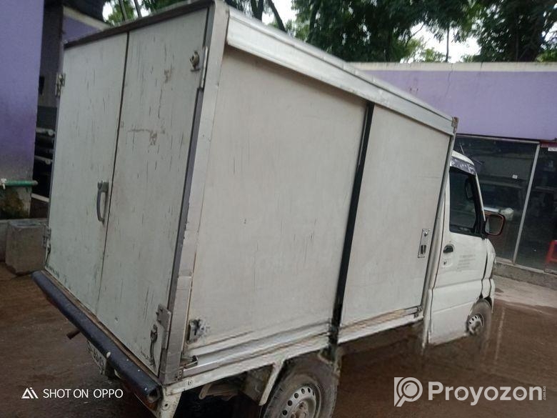Mitsubishi Covered Van . 2009