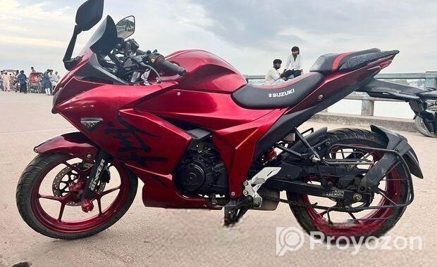 Suzuki Gixxer SF carboret 2022