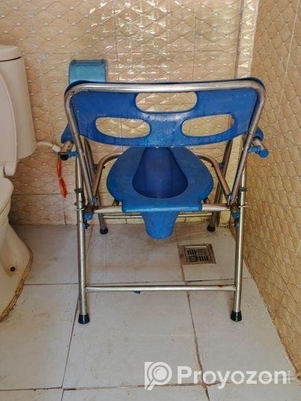Commod Chair