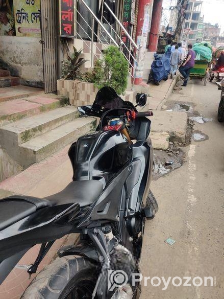 TVS Stryker 2018